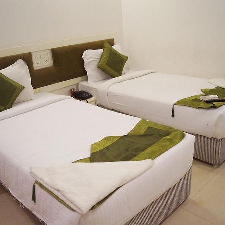 Arihant Hotel Hyderabad Ngoại thất bức ảnh